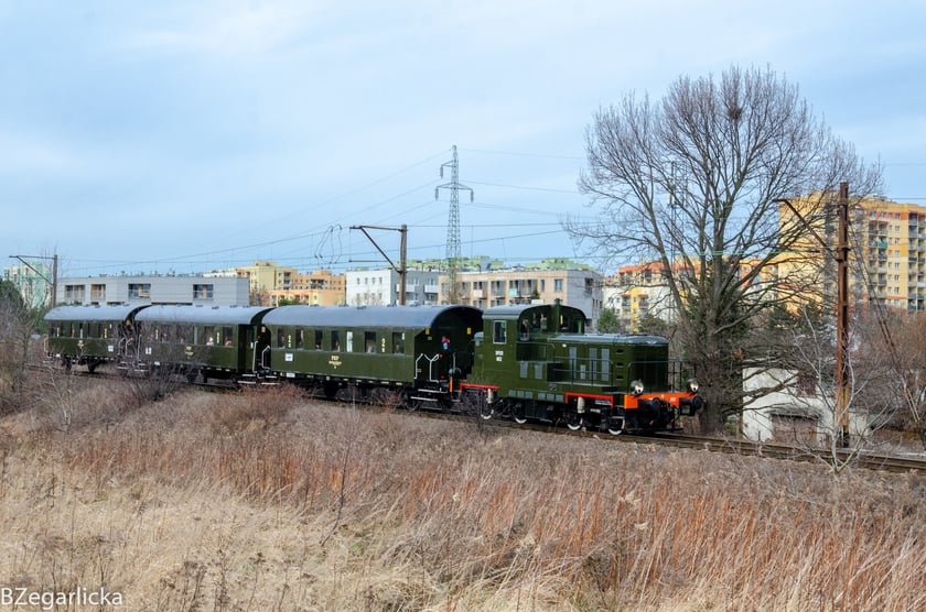 Przejazd zabytkowymi pociągami po Wrocławiu, 12.03.2023