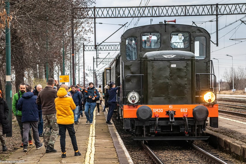 Przejazd zabytkowymi pociągami po Wrocławiu, 12.03.2023