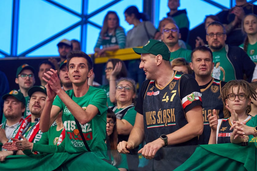Śląsk Wrocław - Astoria Bydgoszcz w hali Orbita, zdjęcia kibiców i meczu