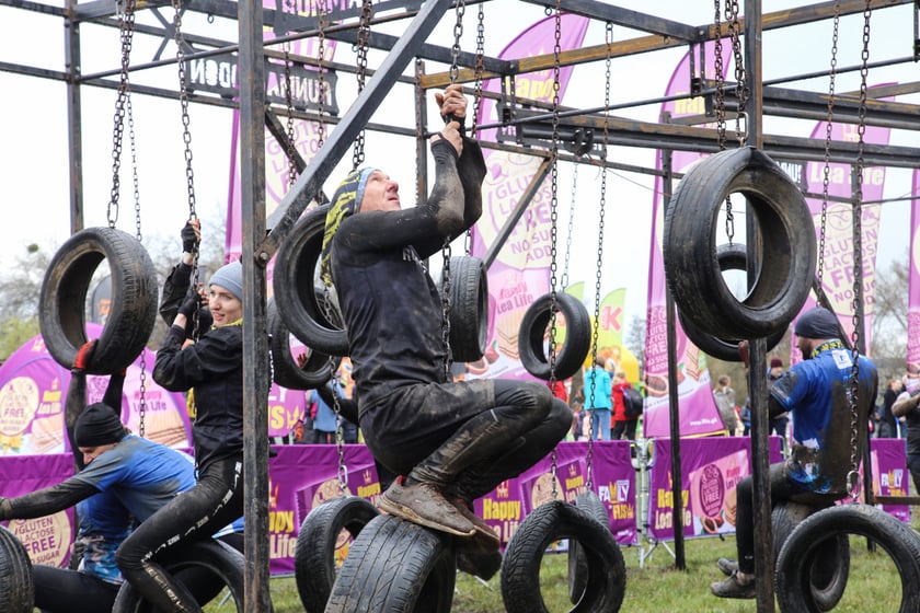 Zawody Runmageddon na Tarczyński Arena na Pilczycach we Wrocławiu