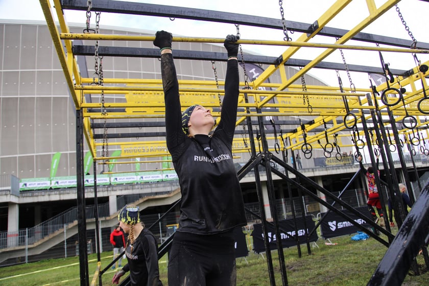 Zawody Runmageddon na Tarczyński Arena na Pilczycach we Wrocławiu