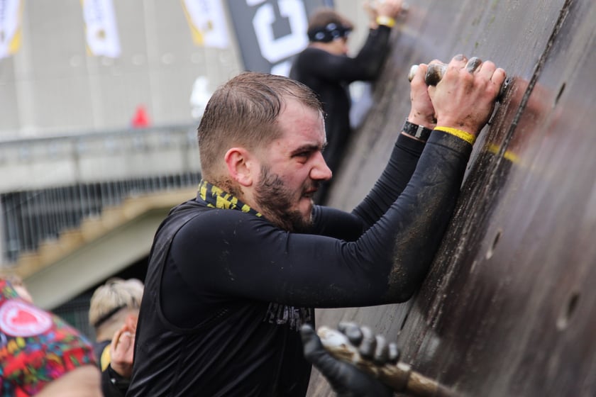 Zawody Runmageddon na Tarczyński Arena na Pilczycach we Wrocławiu