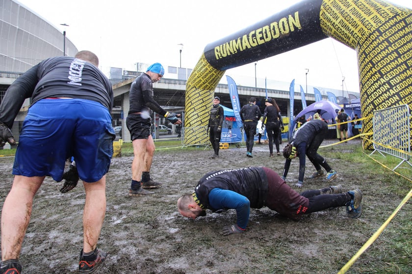 Zawody Runmageddon na Tarczyński Arena na Pilczycach we Wrocławiu