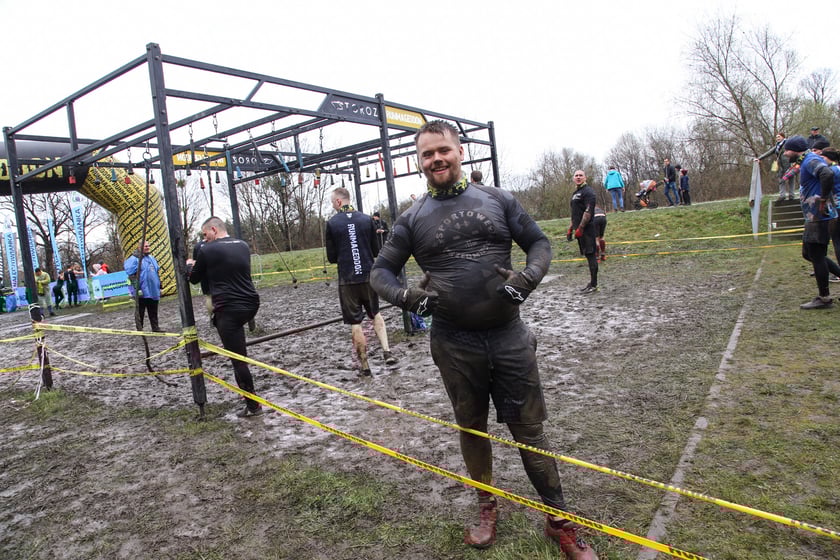 Zawody Runmageddon na Tarczyński Arena na Pilczycach we Wrocławiu