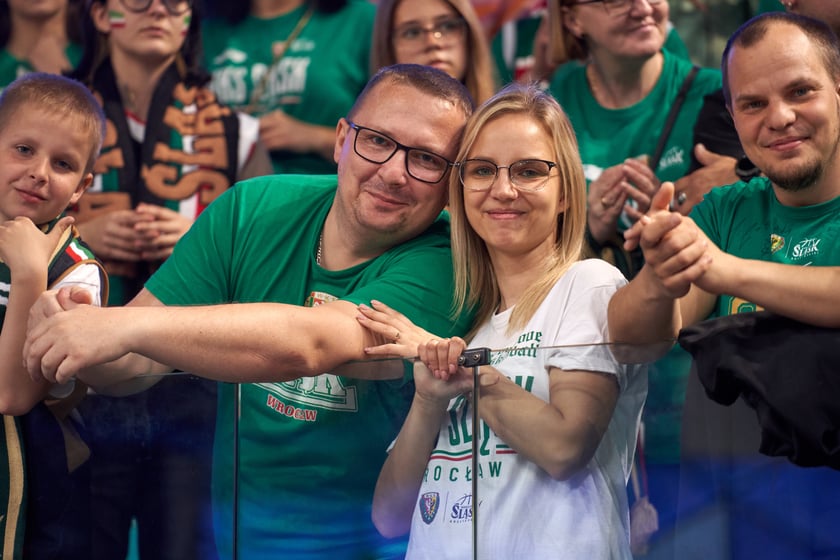 Kibice na meczu Śląska w hali Orbita 3 maja 2023