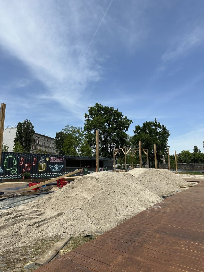Montaż Beach Baru Port Węglowy