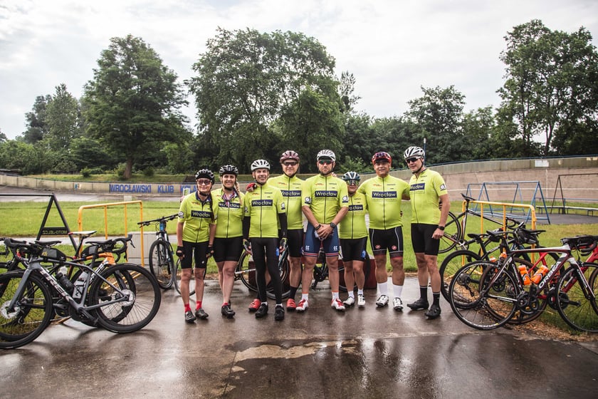 Uczestnicy charytatywnego rajdu zorganizowanego przez grupę Do Celu