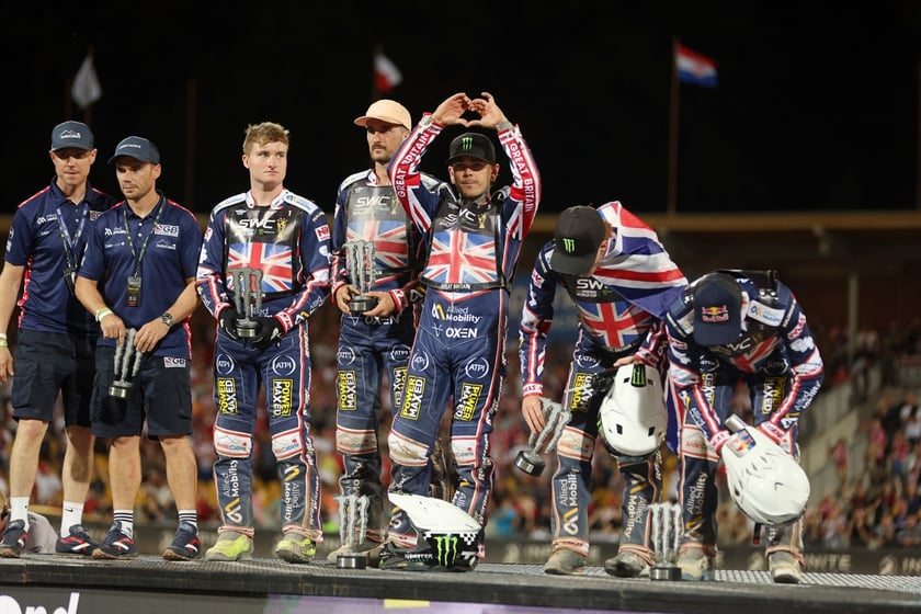 Wrocław, 29 lipca 2023, polscy żużlowcy z Drużynowym Pucharem Świata