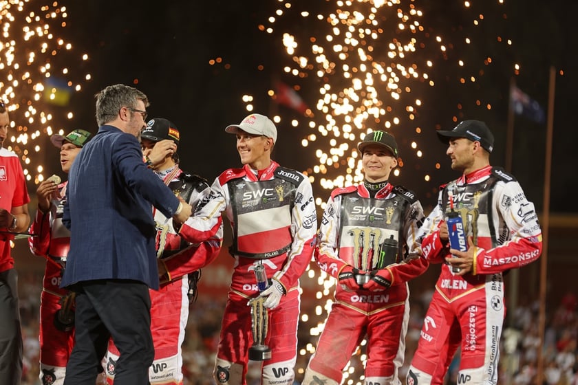 Wrocław, 29 lipca 2023, polscy żużlowcy z Drużynowym Pucharem Świata