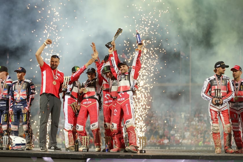 Wrocław, 29 lipca 2023, polscy żużlowcy z Drużynowym Pucharem Świata