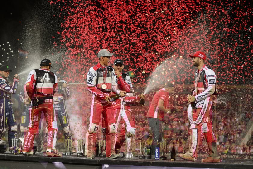 Wrocław, 29 lipca 2023, polscy żużlowcy z Drużynowym Pucharem Świata