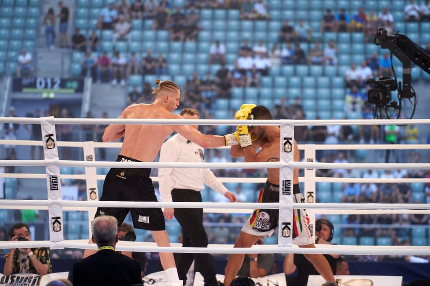 Usyk - Dubois. Zdjęcia z gali bokserskiej na Tarczyński Arenie we Wrocławiu