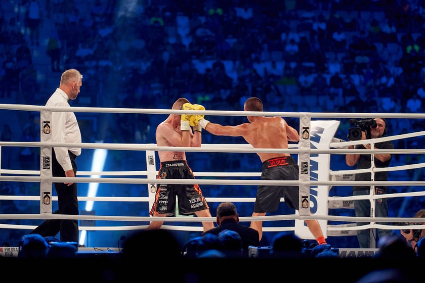 Usyk - Dubois. Zdjęcia z gali bokserskiej na Tarczyński Arenie we Wrocławiu