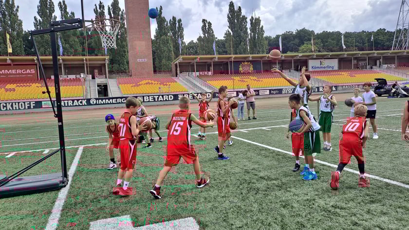 Sportowe rozpoczęcie roku szkolnego na Stadionie Olimpijskim