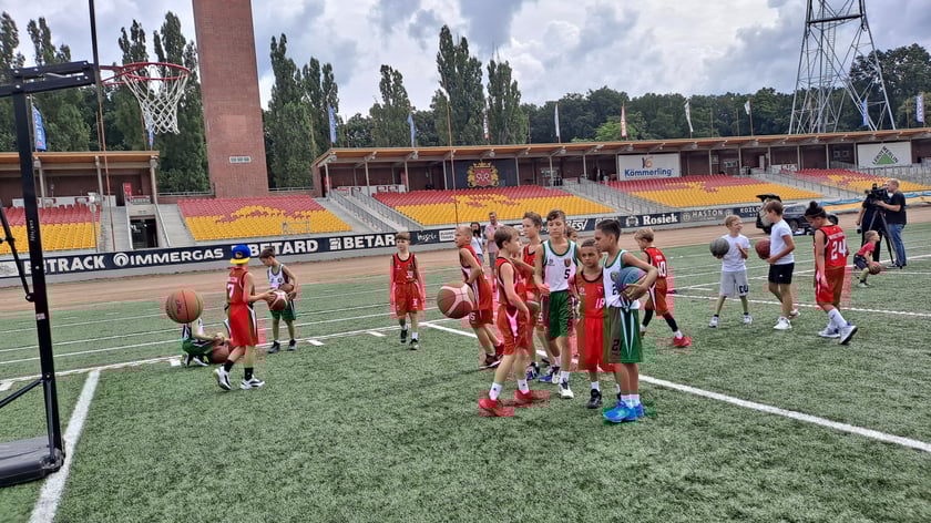 Sportowe rozpoczęcie roku szkolnego na Stadionie Olimpijskim