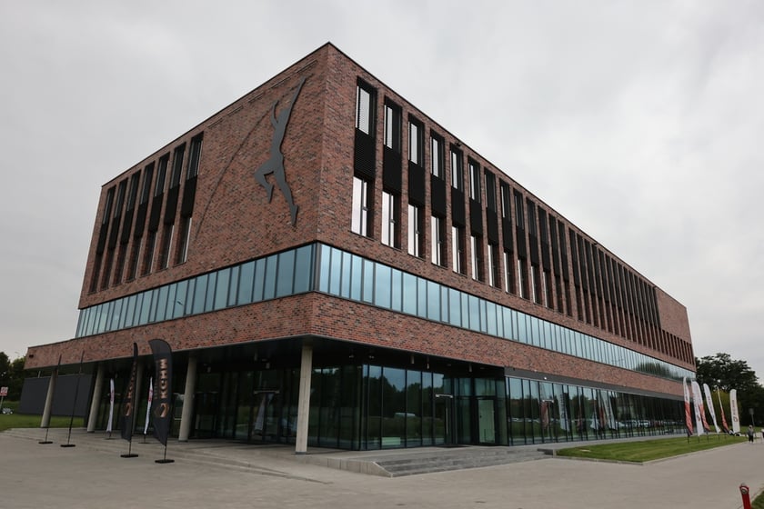 KGHM Ślęza Arena przy ul. Kłokoczyckiej 1&nbsp;