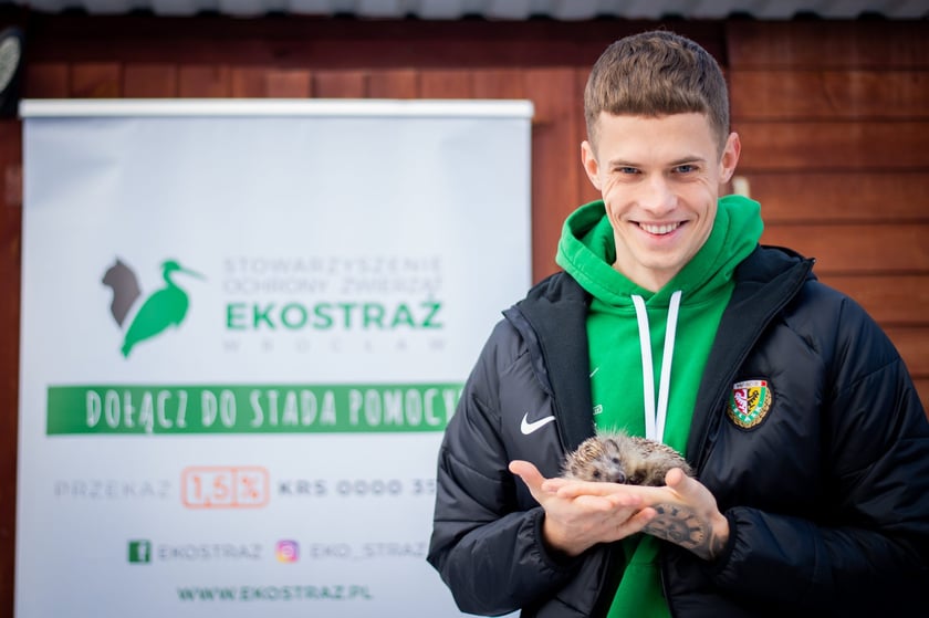 Piłkarze Śląska Wrocław odwiedzili Ekostraż