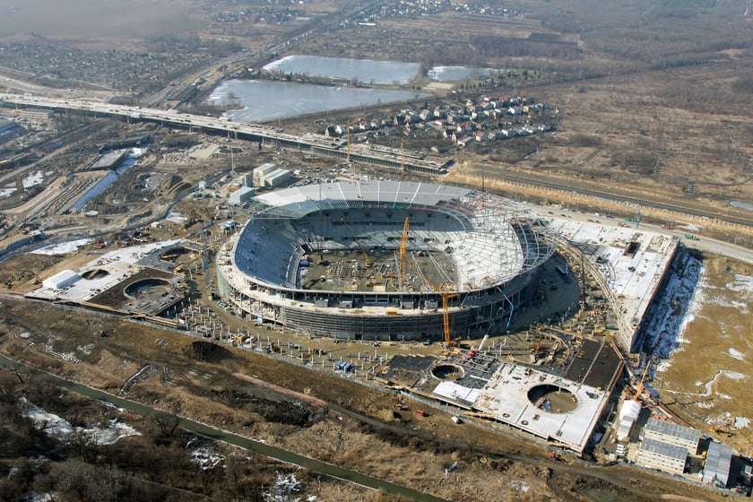 Budowa Tarczyński Areny we Wrocławiu w latach 2009-2011