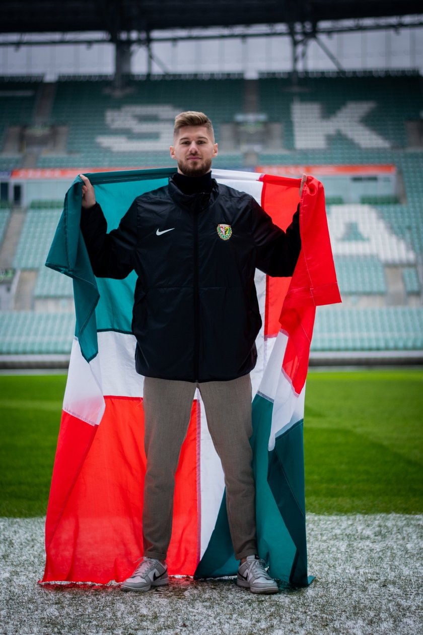 Powiększ obraz: Alen Mustafić nowym piłkarzem Śląska Wrocław