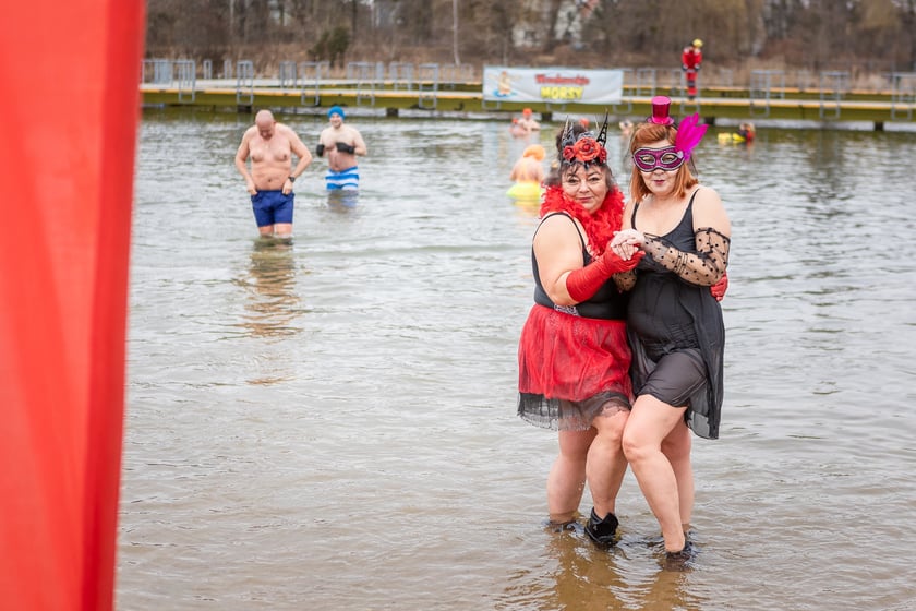 Wrocławskie Morsy na Morskim Oku - luty 2024