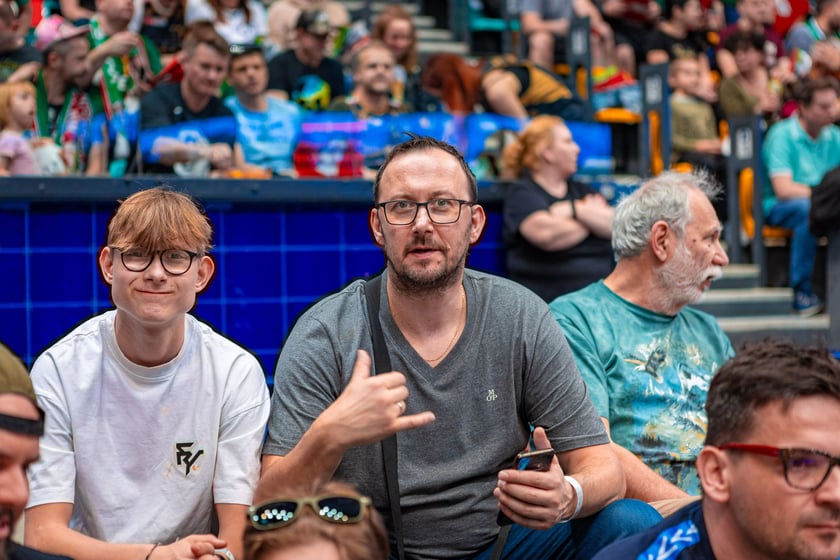 Kibice na meczu Śląska Wrocław z drużyną Arriva Polski Cukier Toruń w Orbicie