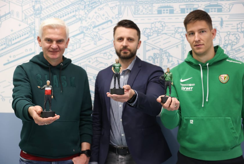 Piłkarze Śląska Wrocław w miniaturze w Kolejkowie - konferencja prasowa