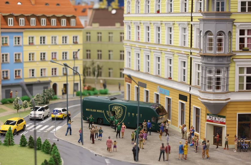 Piłkarze Śląska Wrocław w miniaturze w Kolejkowie - konferencja prasowa