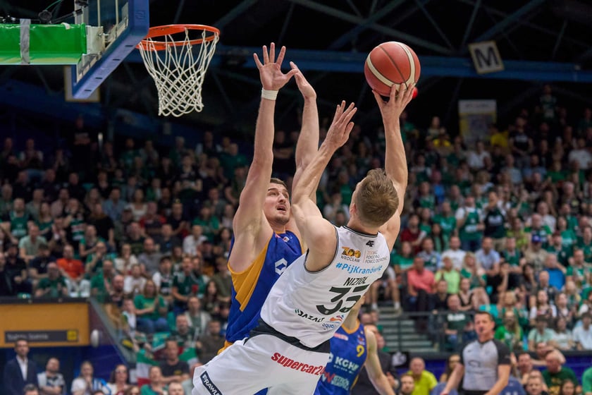 Śląsk - Stal, 12 maja, hala Orbita