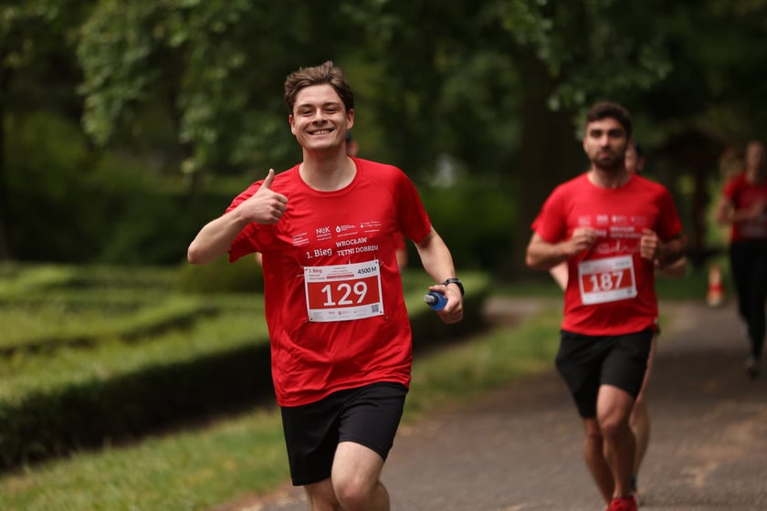 „Wrocław tętni dobrem” – I bieg promujący honorowe krwiodawstwo we Wrocławiu - zdjęcia uczestników