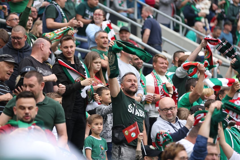 Śląsk Wrocław - Radomiak Radom. Zdjęcia kibiców oraz z meczu.