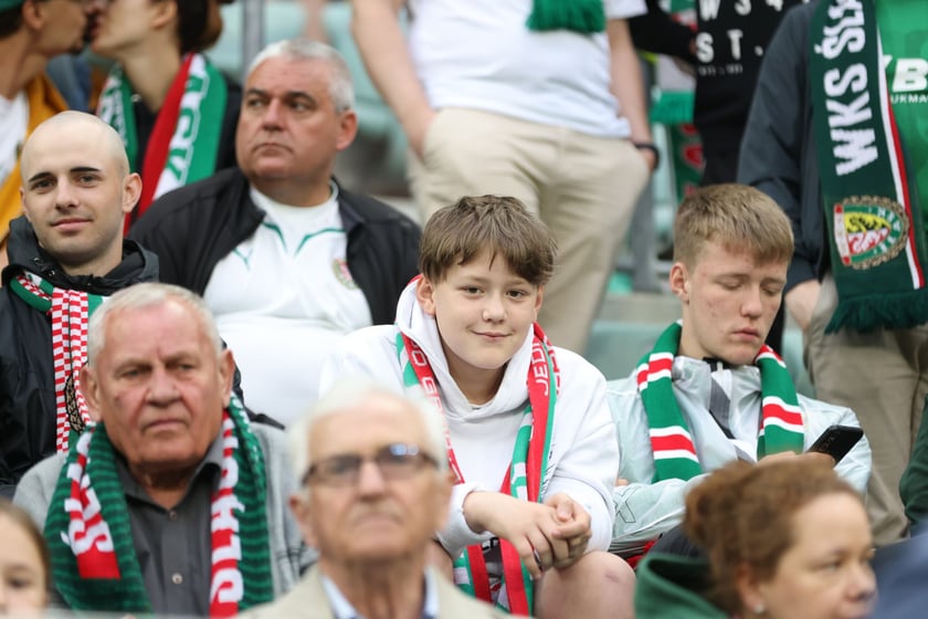 Śląsk Wrocław - Radomiak Radom. Zdjęcia kibiców oraz z meczu.