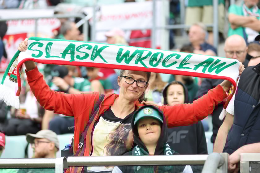 Śląsk Wrocław - Radomiak Radom. Zdjęcia kibiców oraz z meczu.