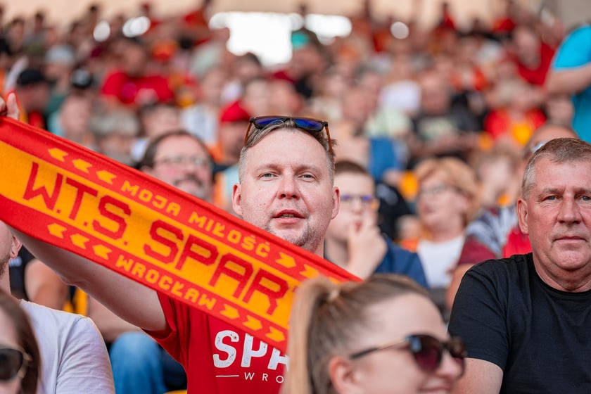Kibice na meczu Sparta Wrocław - Stal Gorzów Wielkopolski 26 maja na Olimpijskim