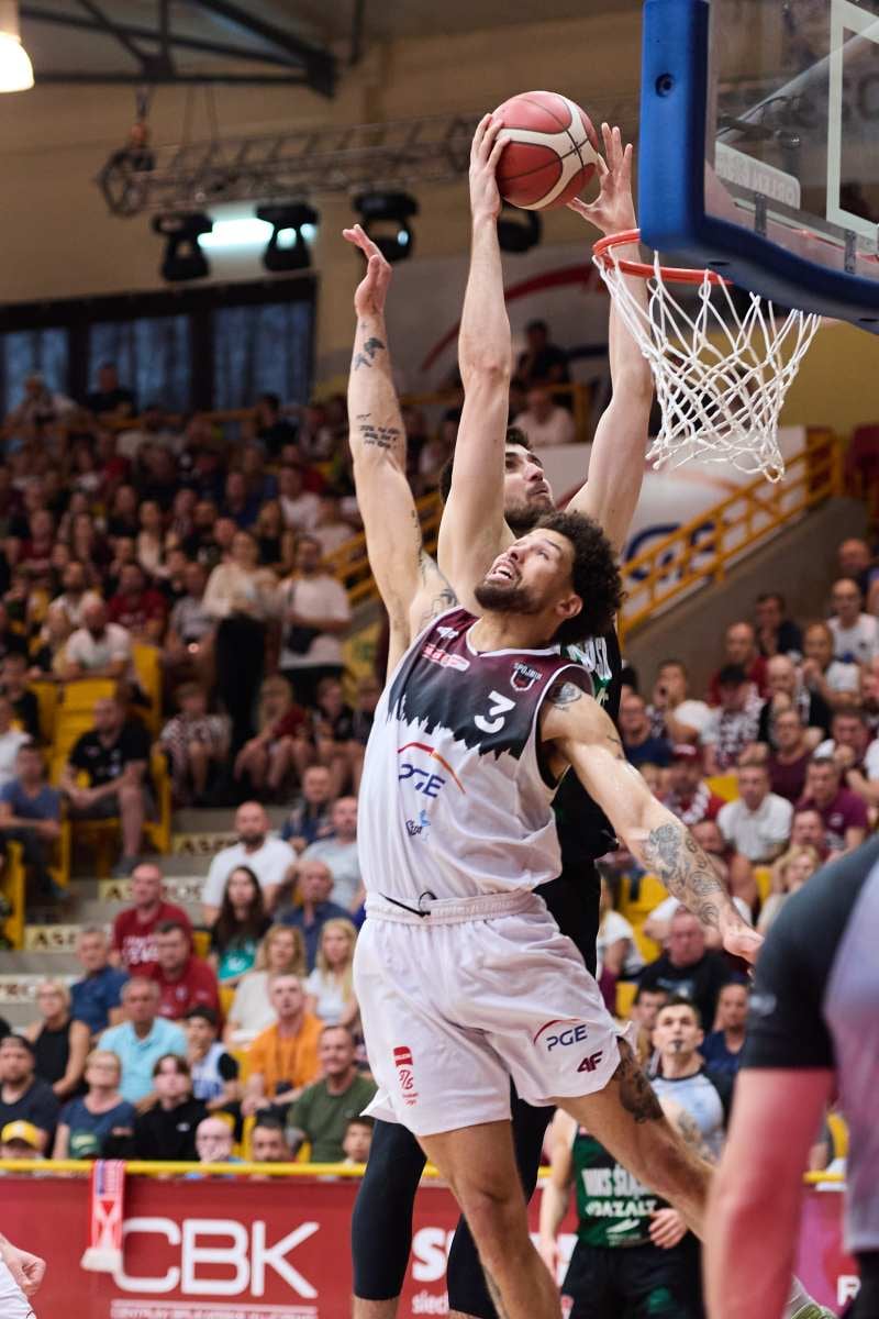 Mecz Spójnia Stargard - Śląsk Wrocław. Mecz nr 1