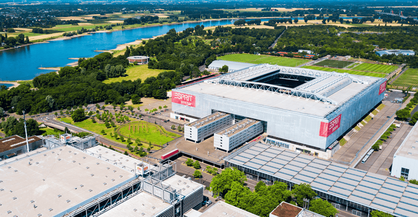 Pojemność &ndash; 47 000
Klub &ndash; Fortuna Dusseldorf
Mecze Euro 2024:

Albania &ndash; Hiszpania
Austria &ndash; Francja
Słowacja &ndash; Ukraina
spotkanie 1/8 finału
spotkanie 1/4 finału
