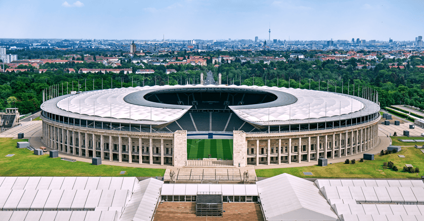 Pojemność &ndash; 70 000
Klub &ndash; Hertha BSC Berlin
Mecze Euro 2024:

Hiszpania &ndash; Chorwacja
Polska &ndash; Austria
Holandia &ndash; Austria
spotkanie 1/8 finału
spotkanie 1/4 finału
FINAŁ
