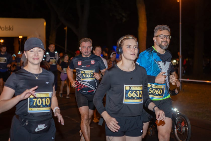 10. PKO Nocny Wrocław Półmaraton. Zdjęcia zawodników