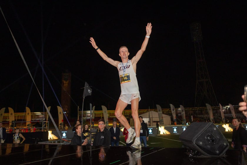 10. PKO Nocny Wrocław Półmaraton. Zdjęcia zawodników