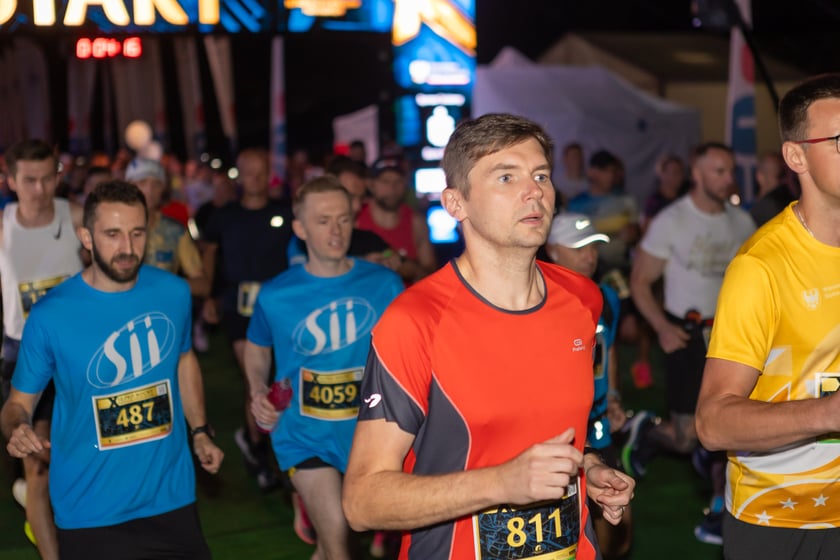 10. PKO Nocny Wrocław Półmaraton. Zdjęcia zawodników