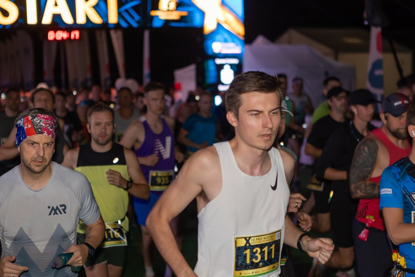 10. PKO Nocny Wrocław Półmaraton. Zdjęcia zawodników
