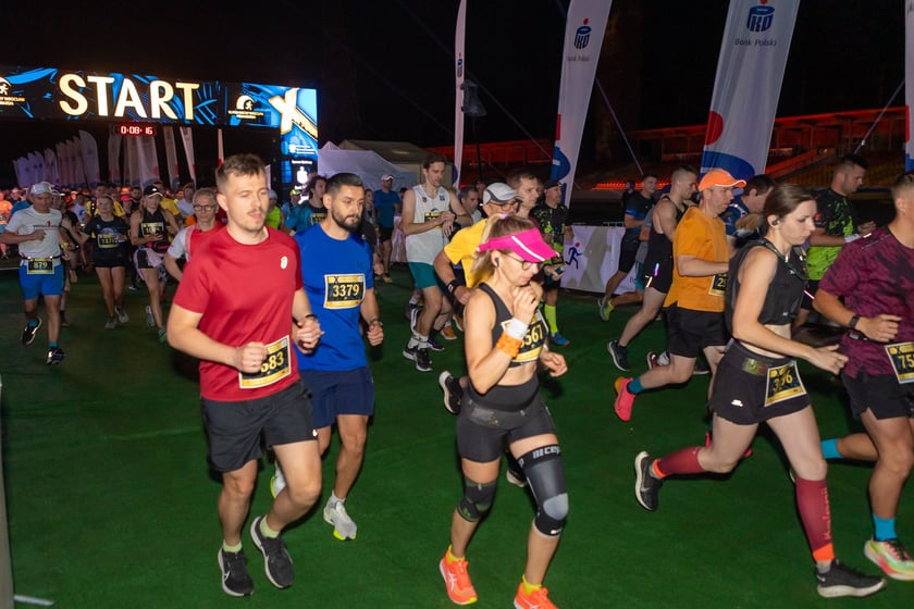 10. PKO Nocny Wrocław Półmaraton. Zdjęcia zawodników