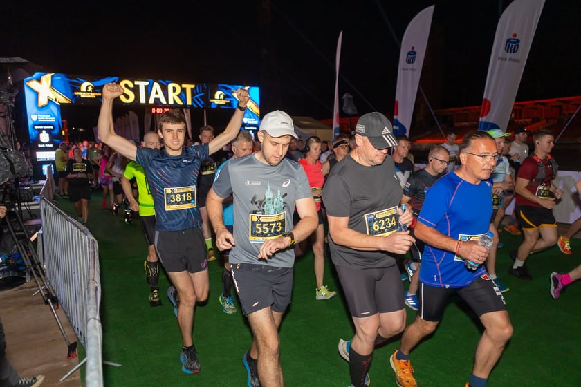 10. PKO Nocny Wrocław Półmaraton. Zdjęcia zawodników