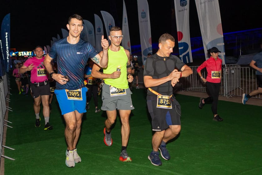 10. PKO Nocny Wrocław Półmaraton. Zdjęcia zawodników