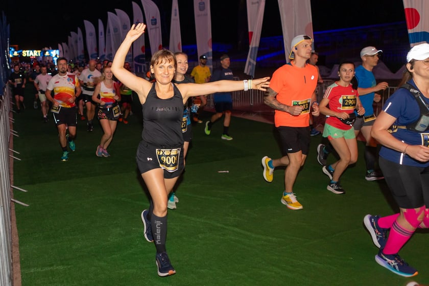 10. PKO Nocny Wrocław Półmaraton. Zdjęcia zawodników