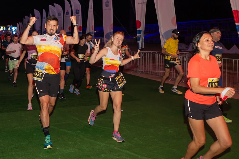 10. PKO Nocny Wrocław Półmaraton. Zdjęcia zawodników
