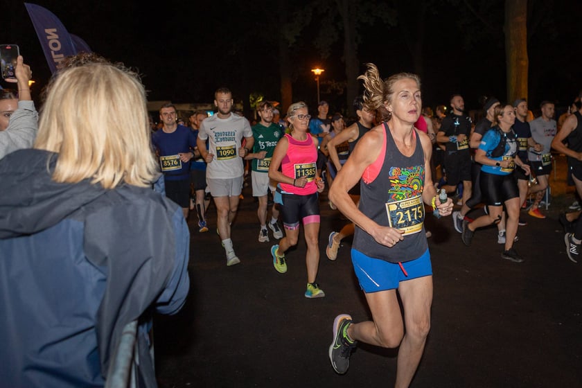 10. PKO Nocny Wrocław Półmaraton. Zdjęcia zawodników