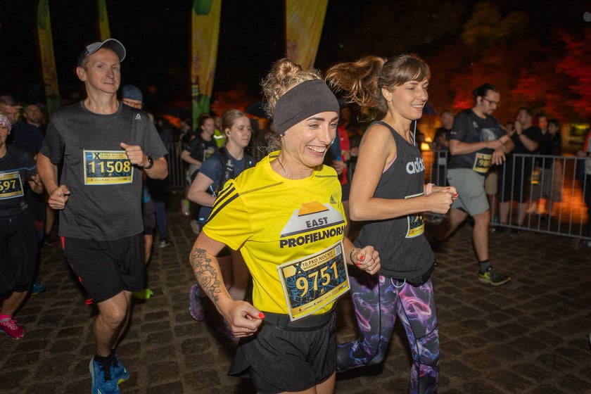 10. PKO Nocny Wrocław Półmaraton. Zdjęcia zawodników
