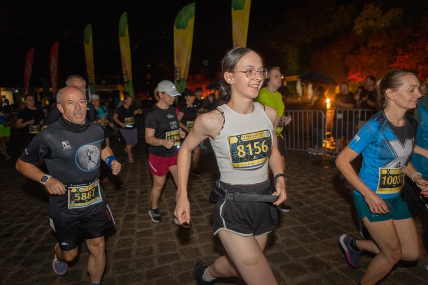10. PKO Nocny Wrocław Półmaraton. Zdjęcia zawodników
