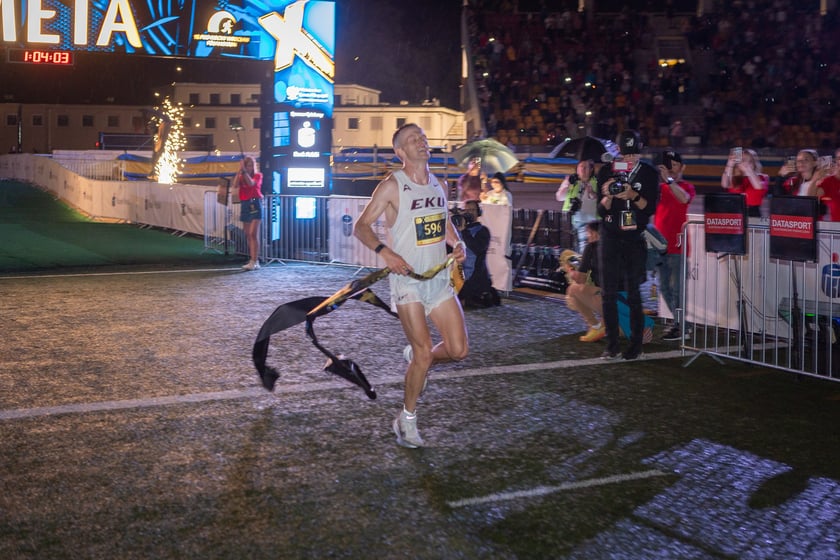 10. PKO Nocny Wrocław Półmaraton. Zdjęcia zawodników