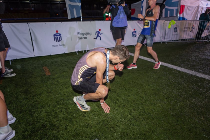 10. PKO Nocny Wrocław Półmaraton. Zdjęcia zawodników